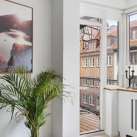 Great Central Walking Distance To Metro Apartment