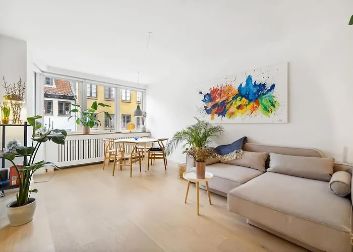 Great Central Walking Distance To Metro